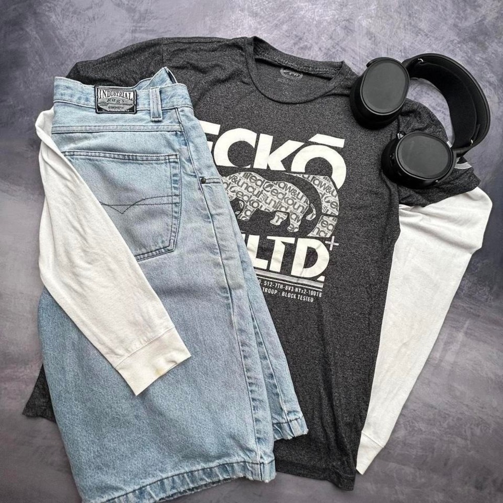 Grey White Athletic Ecko Unltd Skater Tee Y2K School Grunge Workout XL